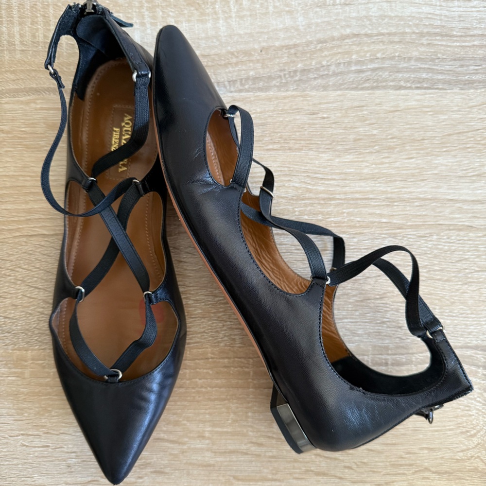 Aquazzura Black Leather Pointed-Toe Lace-Up Flats